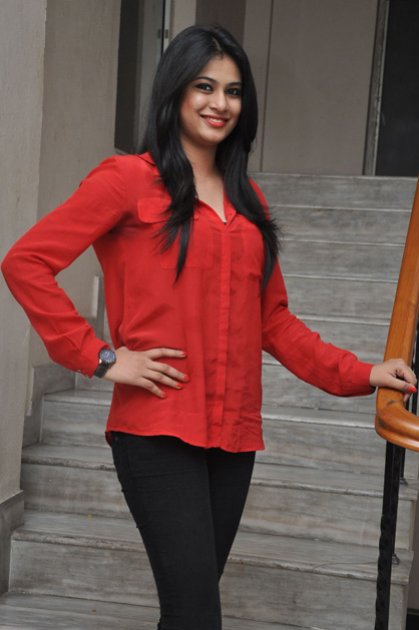 Zara-at-Bhai-Triple-Platinum-Disc